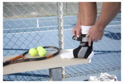 Aircast A60 Ankle Brace -Racquet Gear aircast a60 ankle brace courtside 40916 10181.1698769728